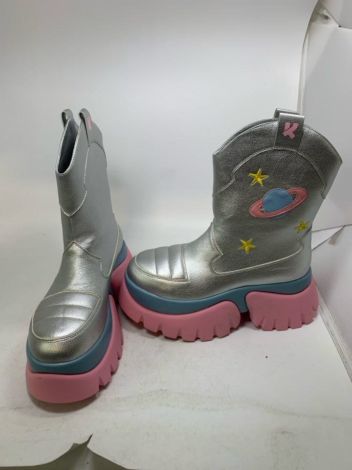 Koi Galaxy Space Platform Boots (Uk-7)- *Gently Used w/ Box