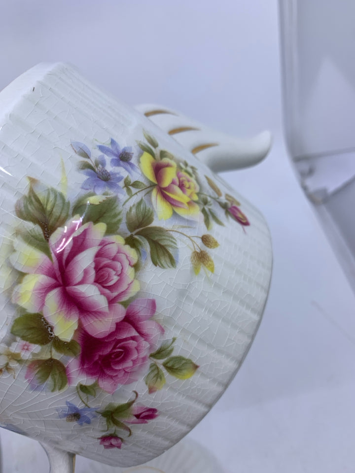 VTG ELLGREAVE TEA POT W/ PINK ROSES GOLD DETAILS.