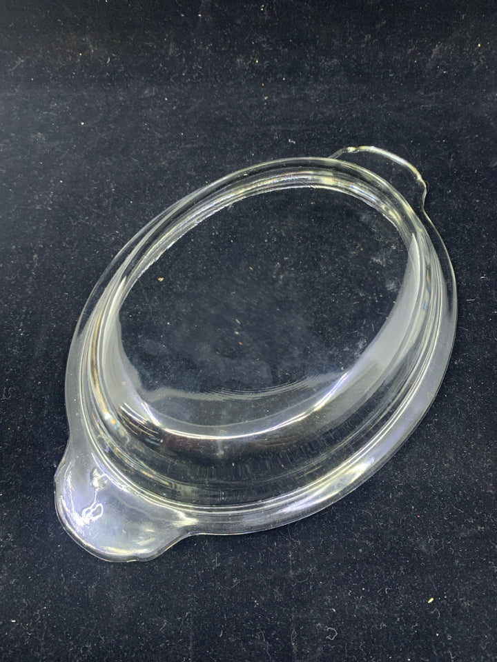 CLEAR GLASS BAKING DISH.