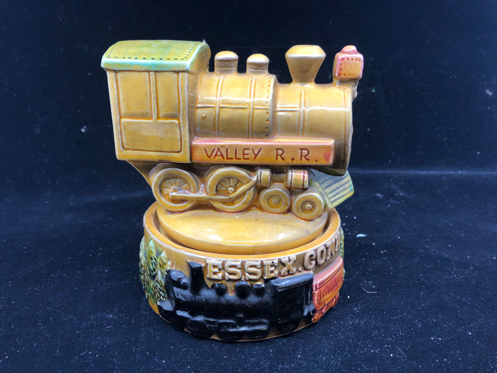 VTG TRAIN MUSIC BOX- ESSEX CONN.