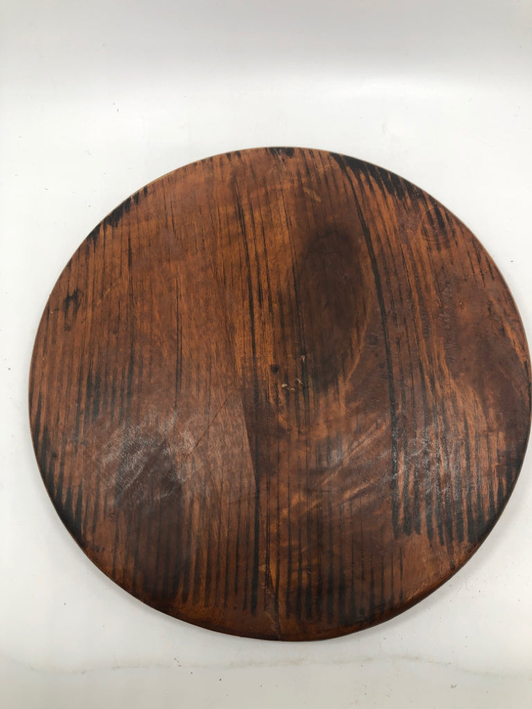 HAND-CARVED COLLAPSIBLE WOODEN BASKET TRIVET.