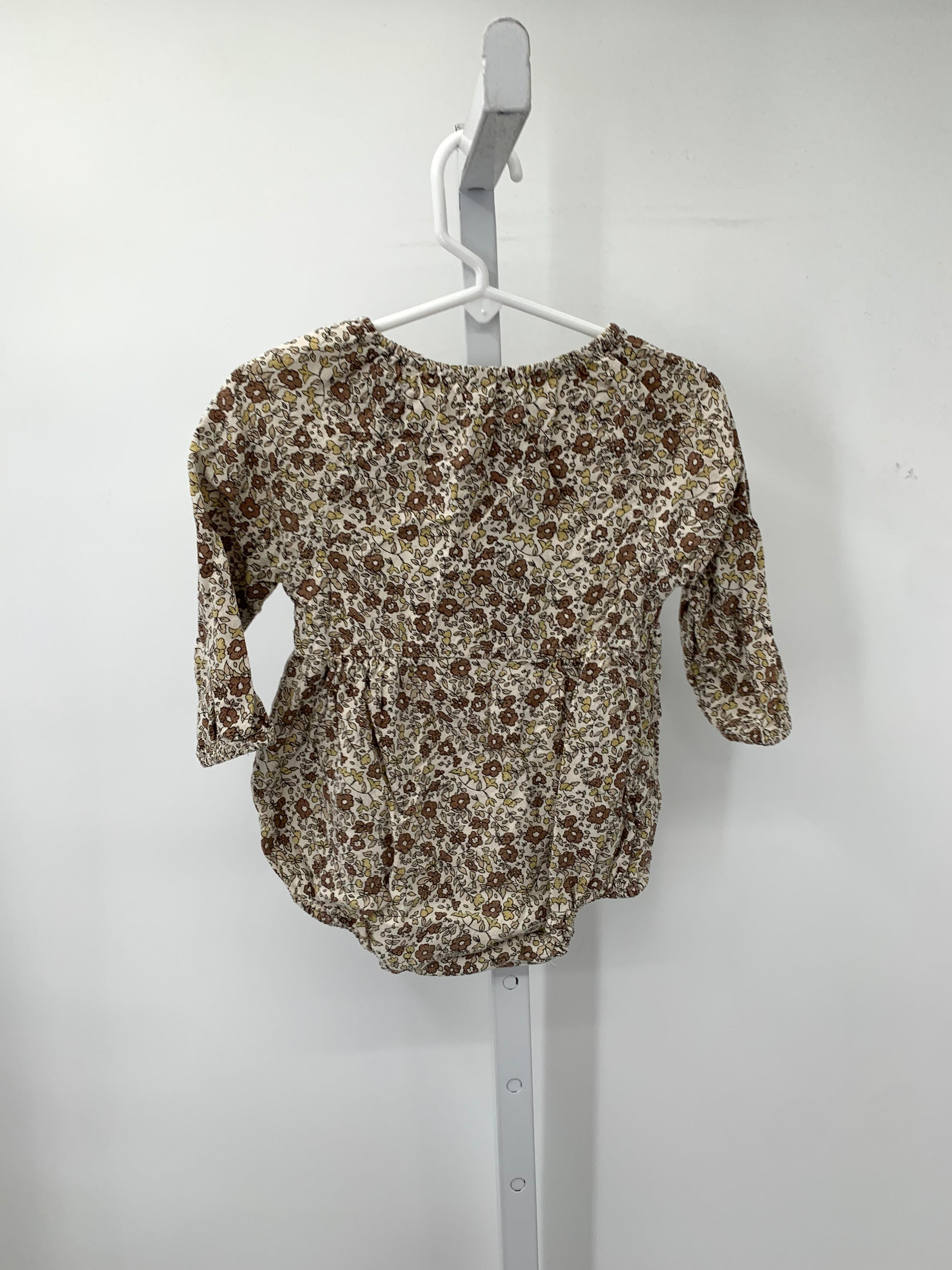 Size 6-12 mon Girls Long Slv. Romper
