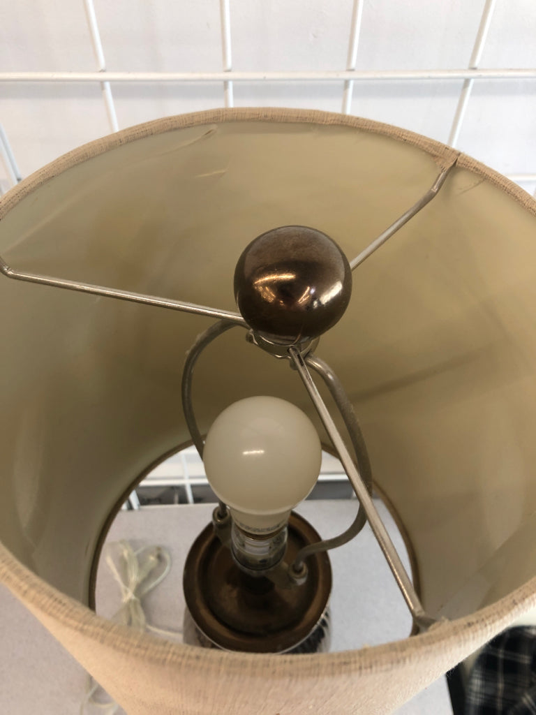 RIBBED METALLIC TABLE LAMP W/LONG CANVAS SHADE.