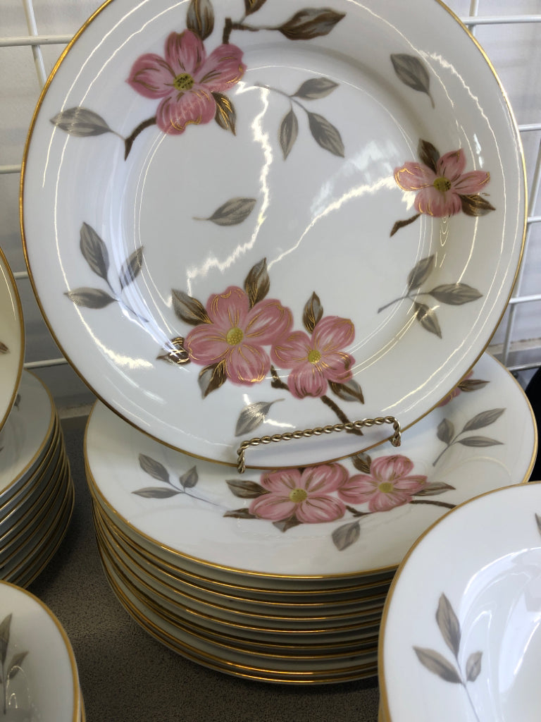 66 PC SVC 10 PINK FLORAL W/ GOLD RIM NORITAKE .