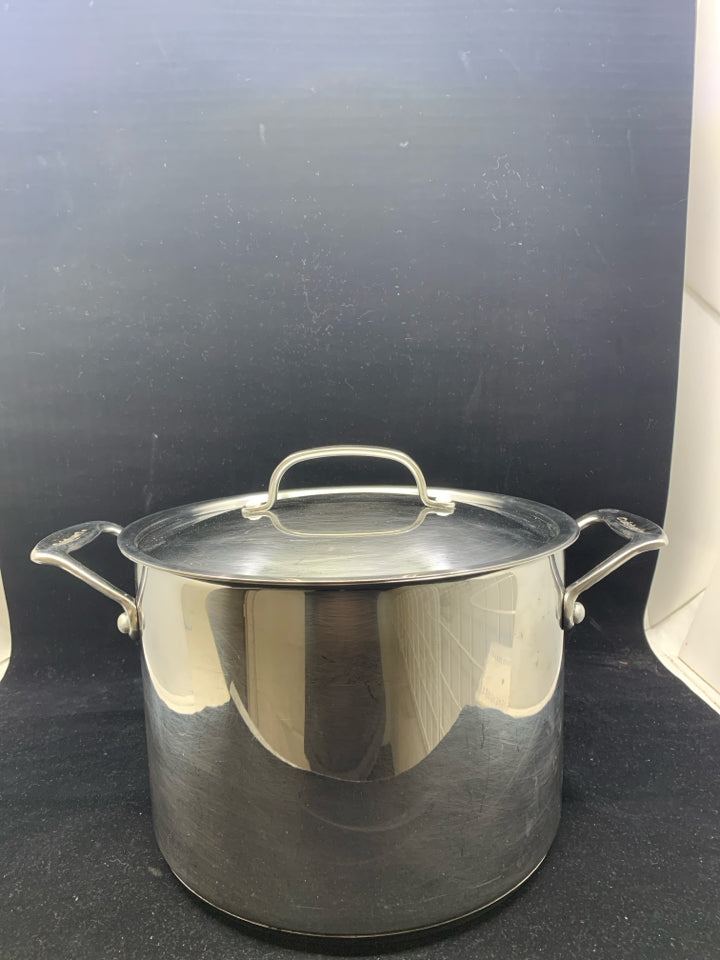 CUISINART STAINLESS STEEL STOCKPOT W/ COVER.