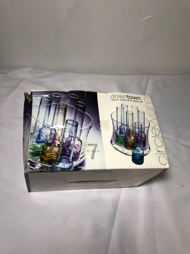 7PC VODAK SHOT GLASS SET.
