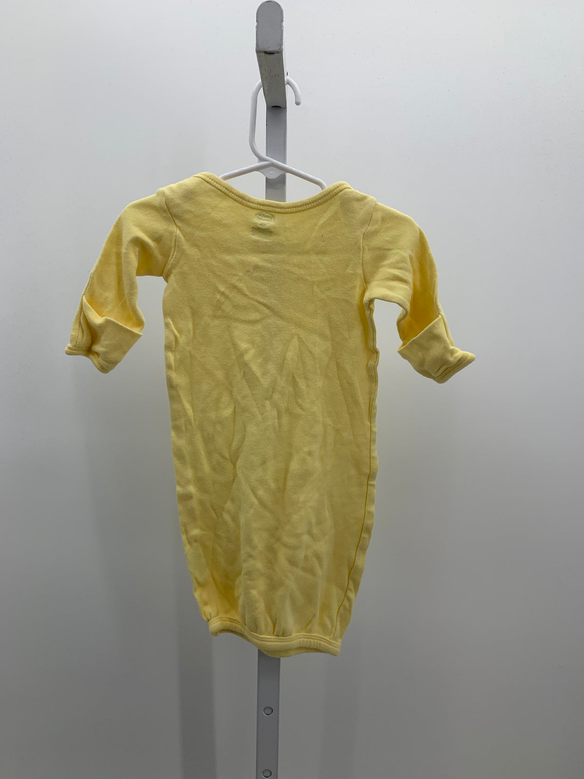 Luvable Friends Size 0-6 Months Girls Gown Sleeper