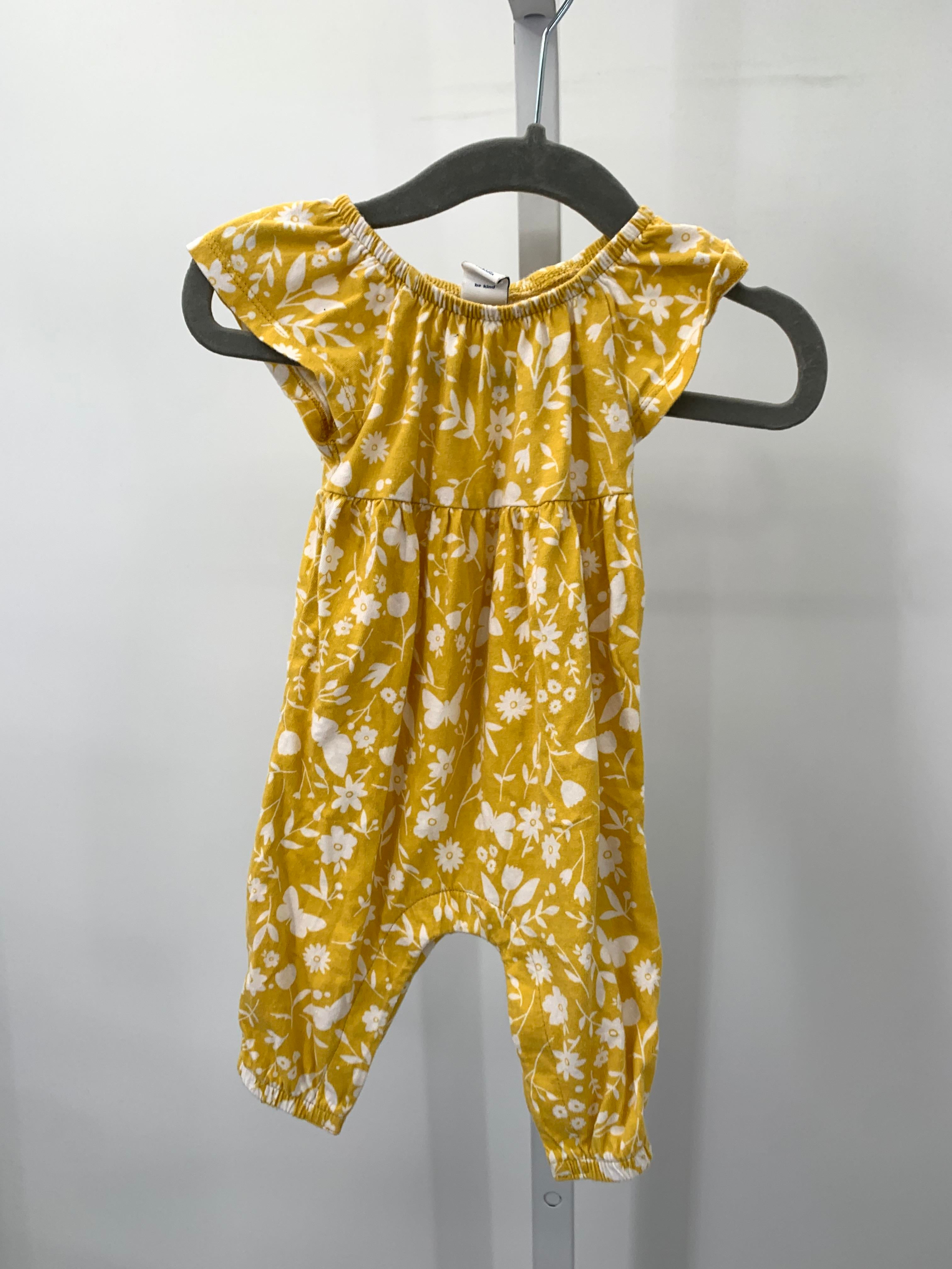 Old Navy Size 0-3 months Girls Short Slv. Romper