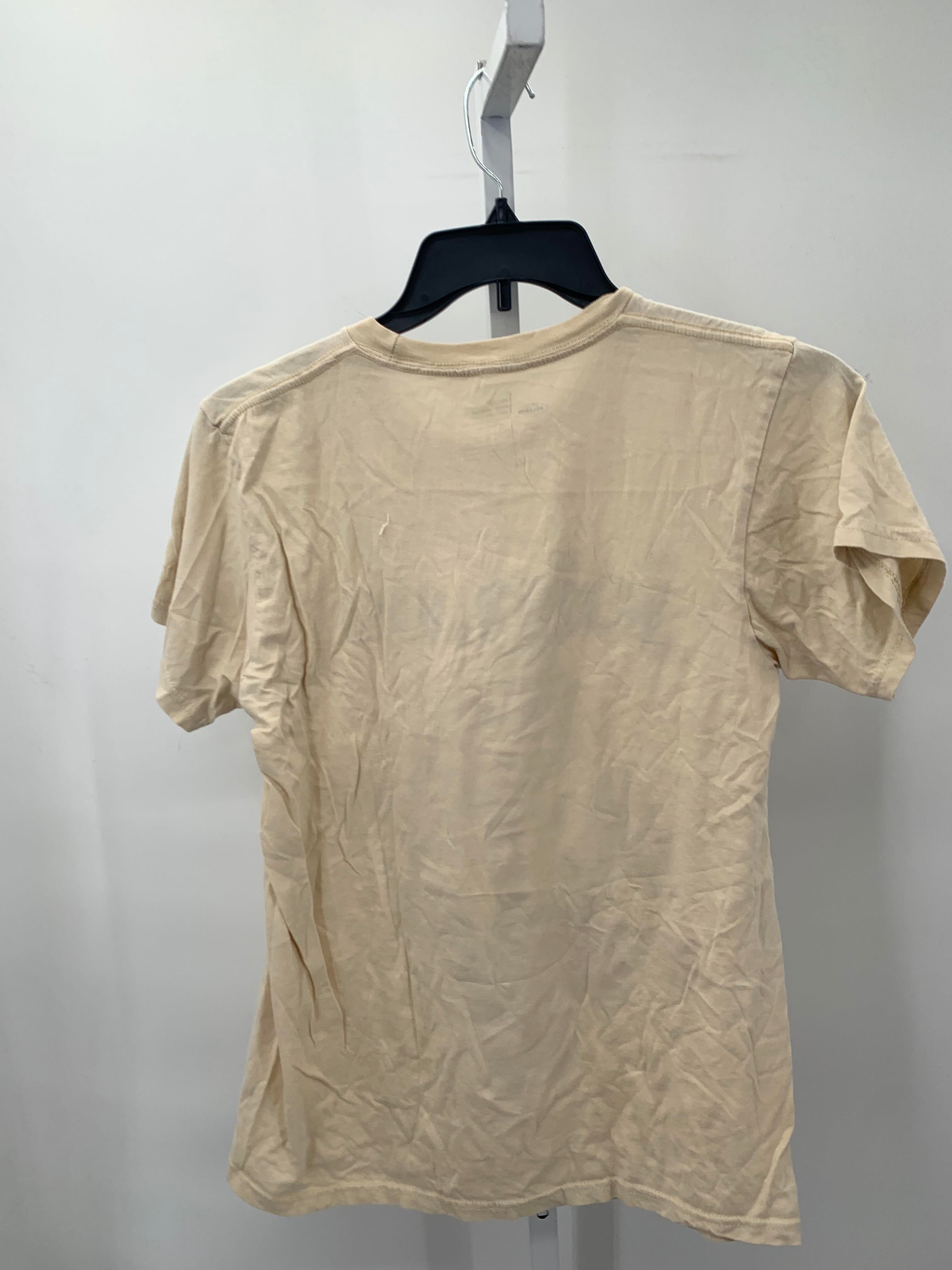 Size Medium Juniors Short Sleeve Shirt