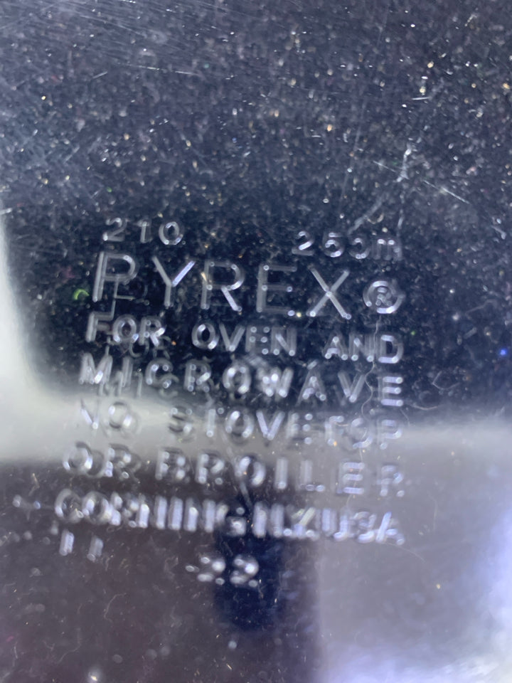 PYREX PIE DISH.