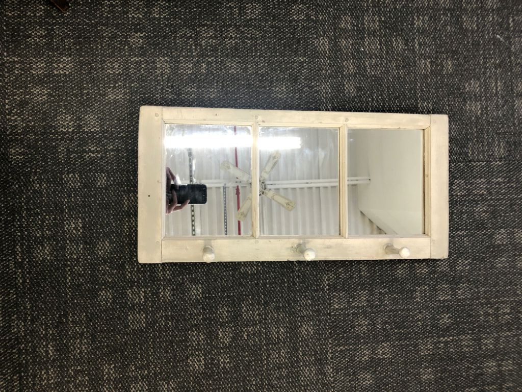 WHITE RUSTIC RECTANGLE MIRROR WALL ART W 3 HOOKS.