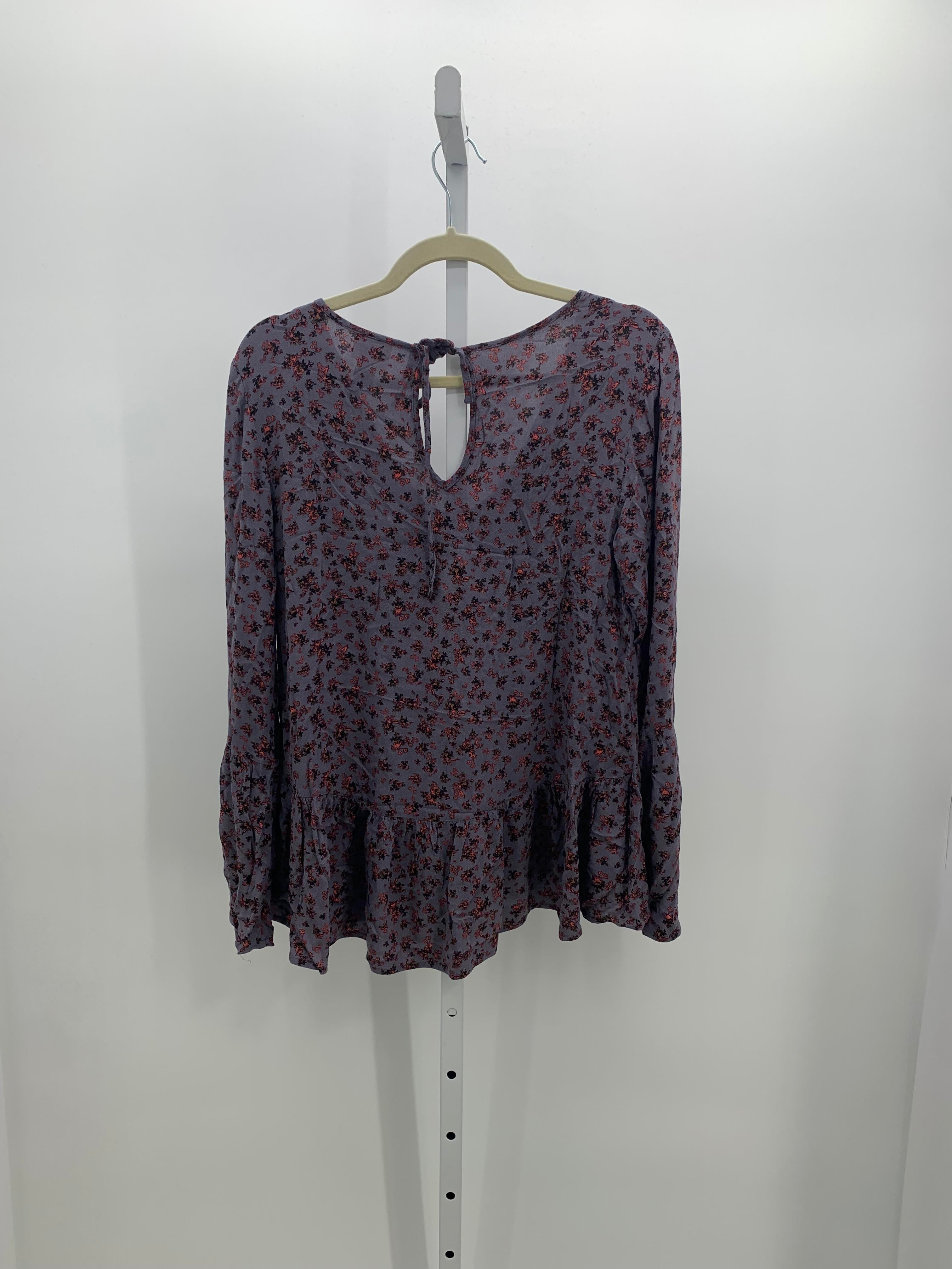 Mossimo Size Medium Misses Long Sleeve Shirt