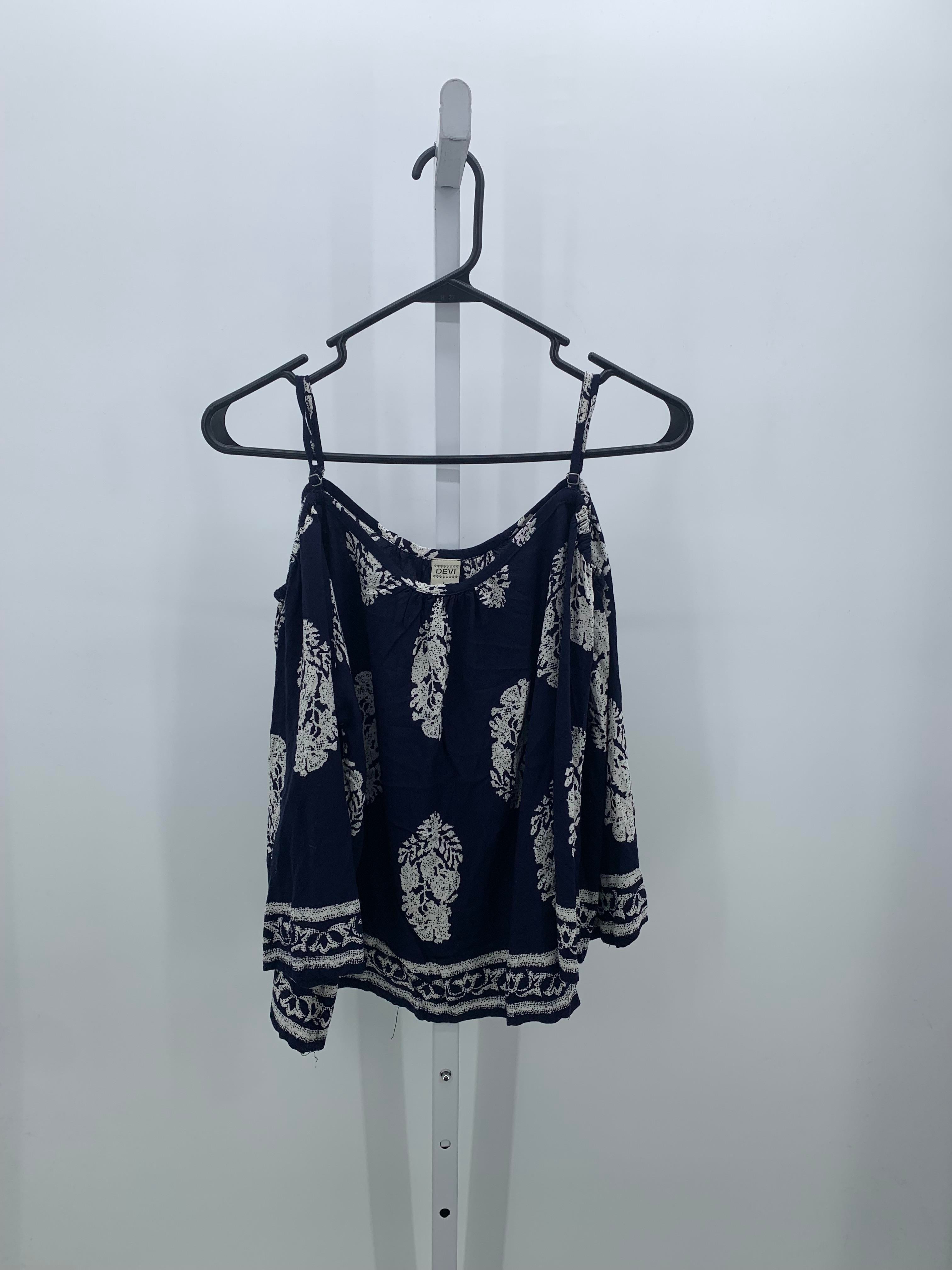 Size Large Misses 3/4 Sleeve Shirt