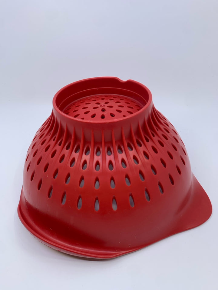 PRESERVE RED COLANDER.