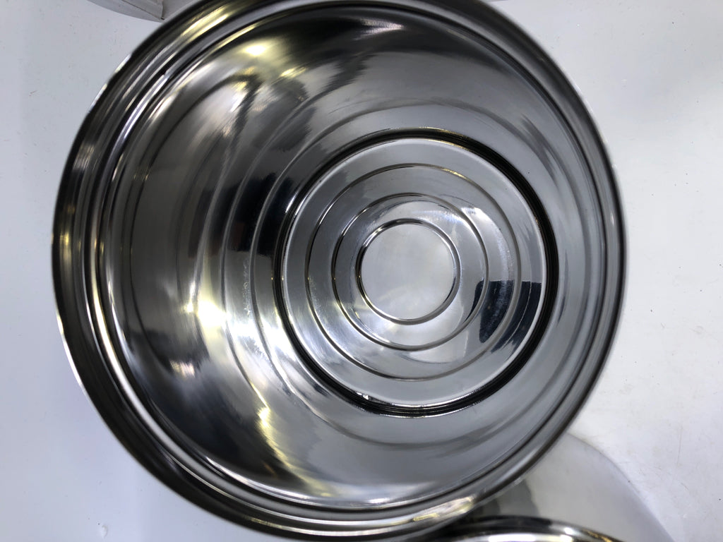 4 STAINLESS SMALL CANISTERS