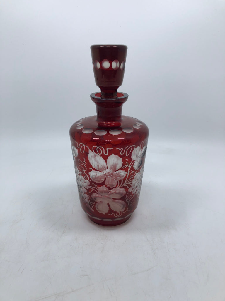 VTG GRAPES/LEAVES DECANTER.