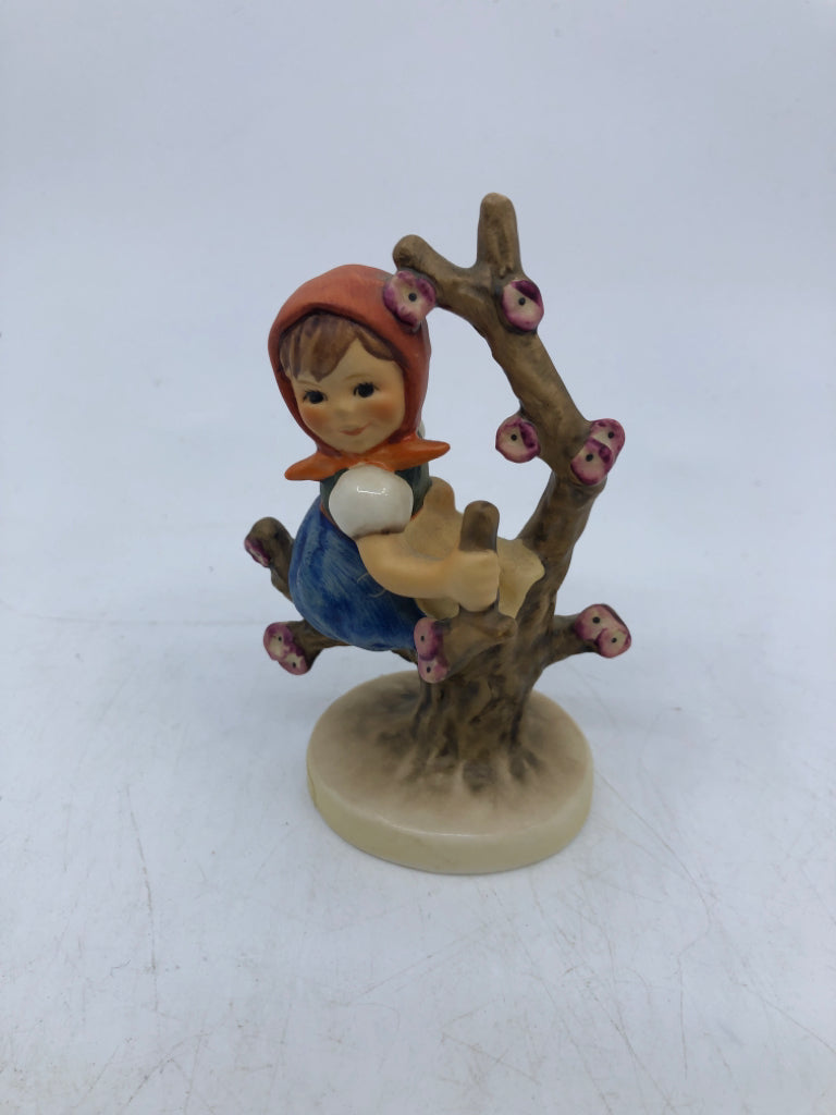 VTG HUMMEL "APPLE TREE GIRL".