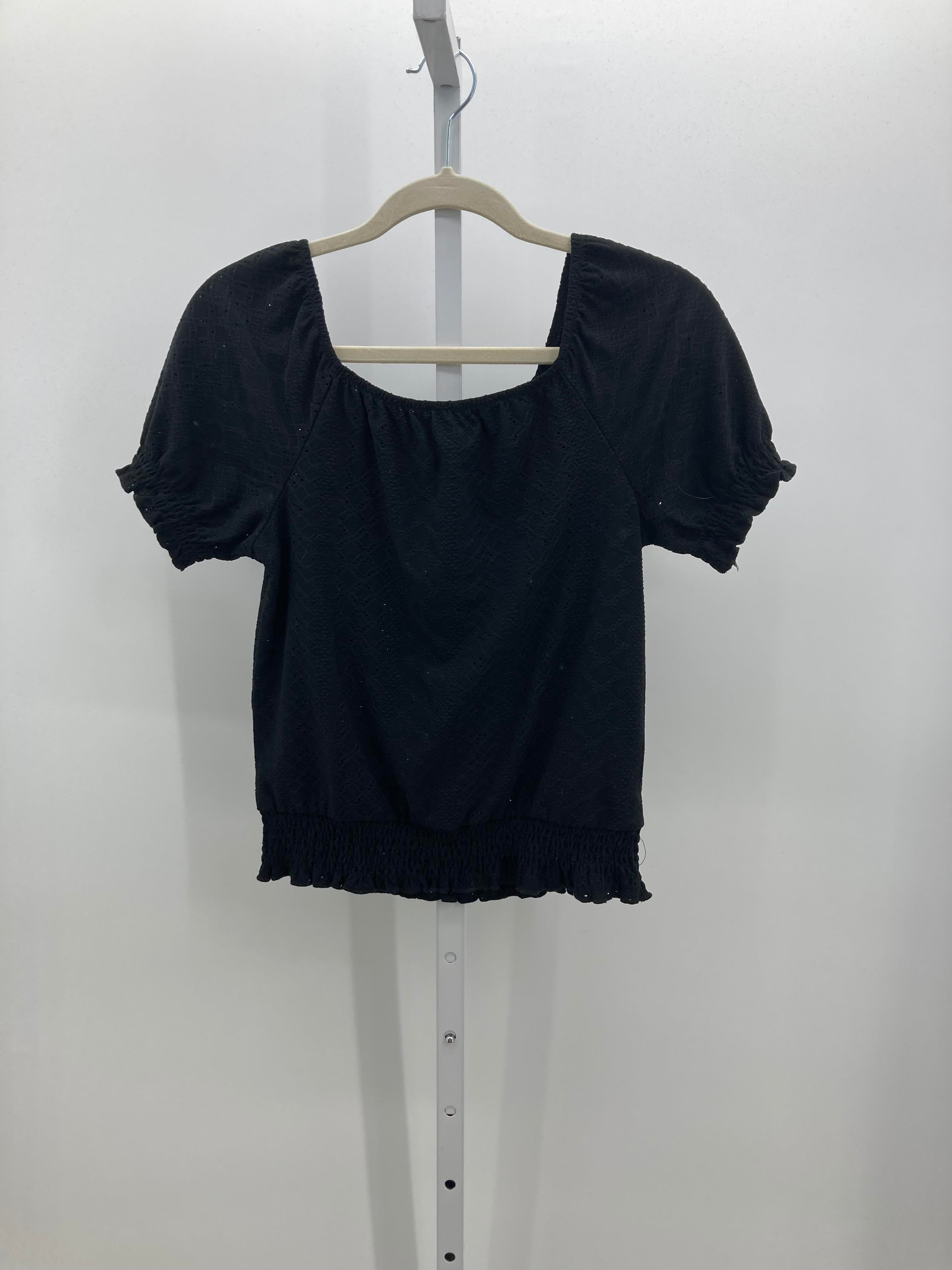Size Extra Large Juniors Short Sleeve Shirt
