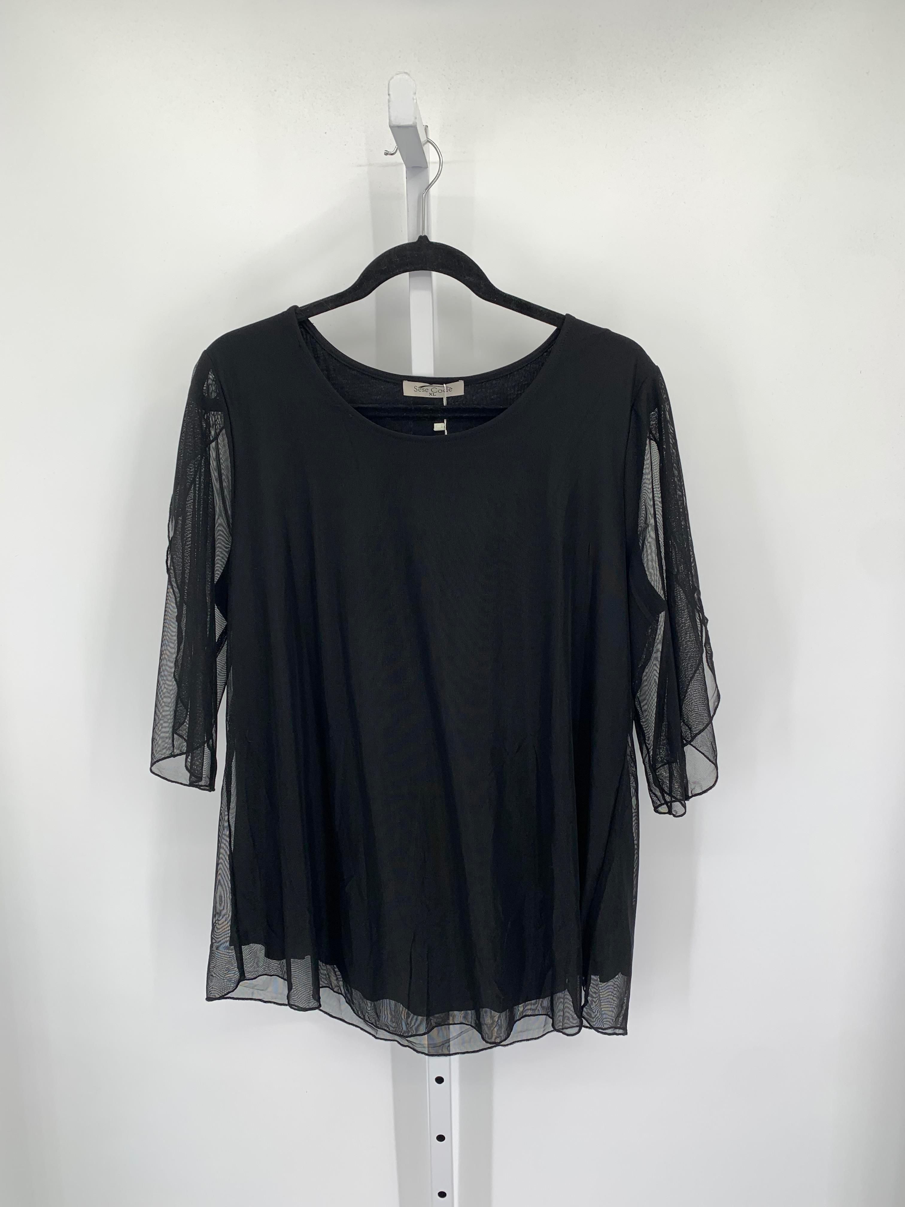 Size Extra Large Misses Short Sleeve Shirt