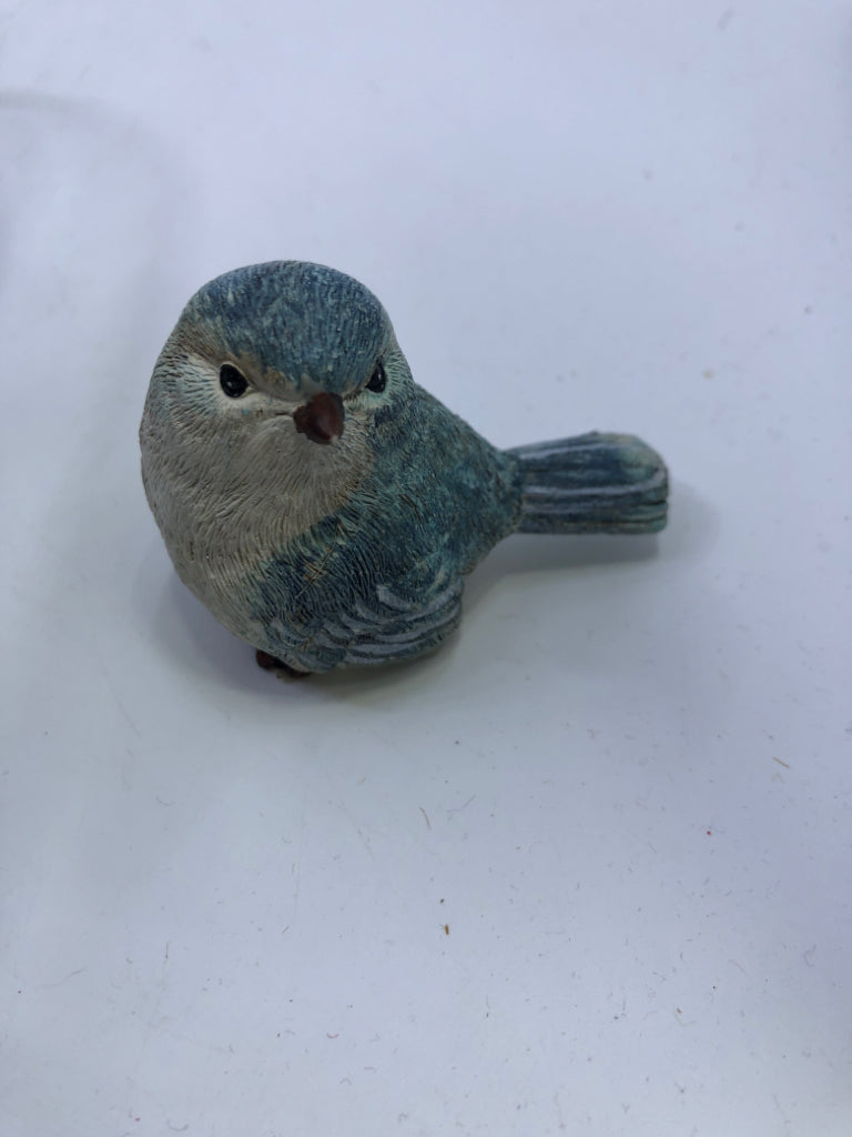 CERAMIC BLUE WHITE BIRD.