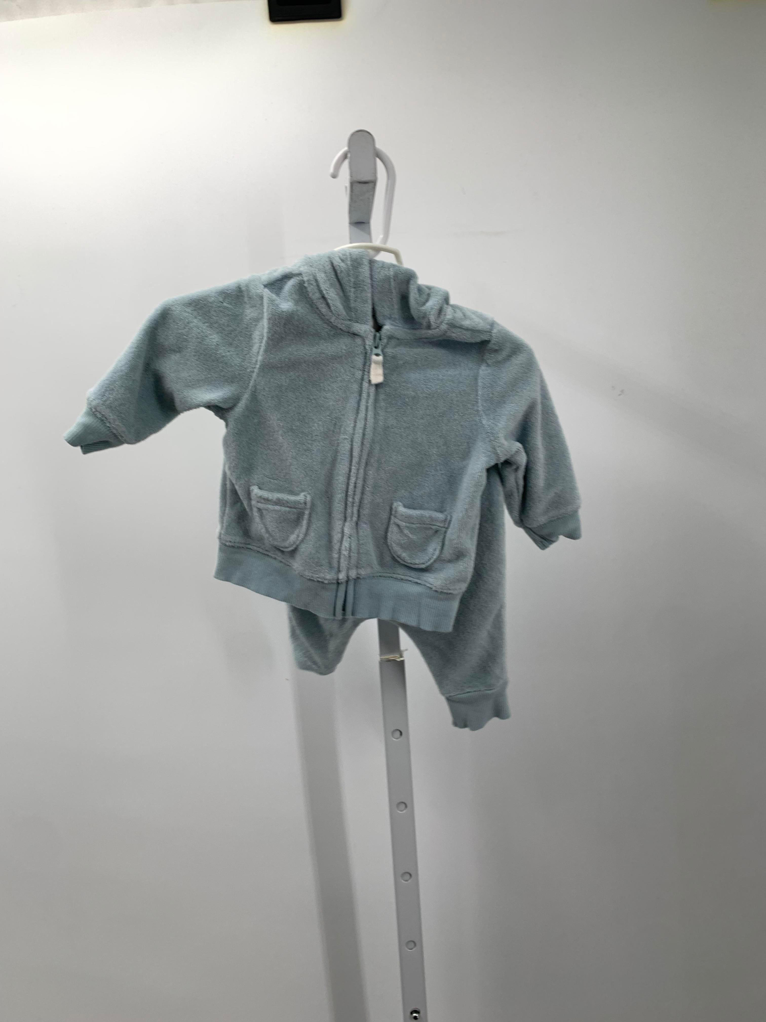 HOODED ZIP JACKET AND PANTS