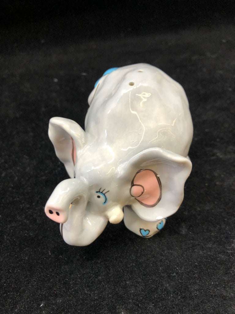 ELEPHANT SALT & PEPPER SHAKERS IN BOX HEATHER GOLDMINE.