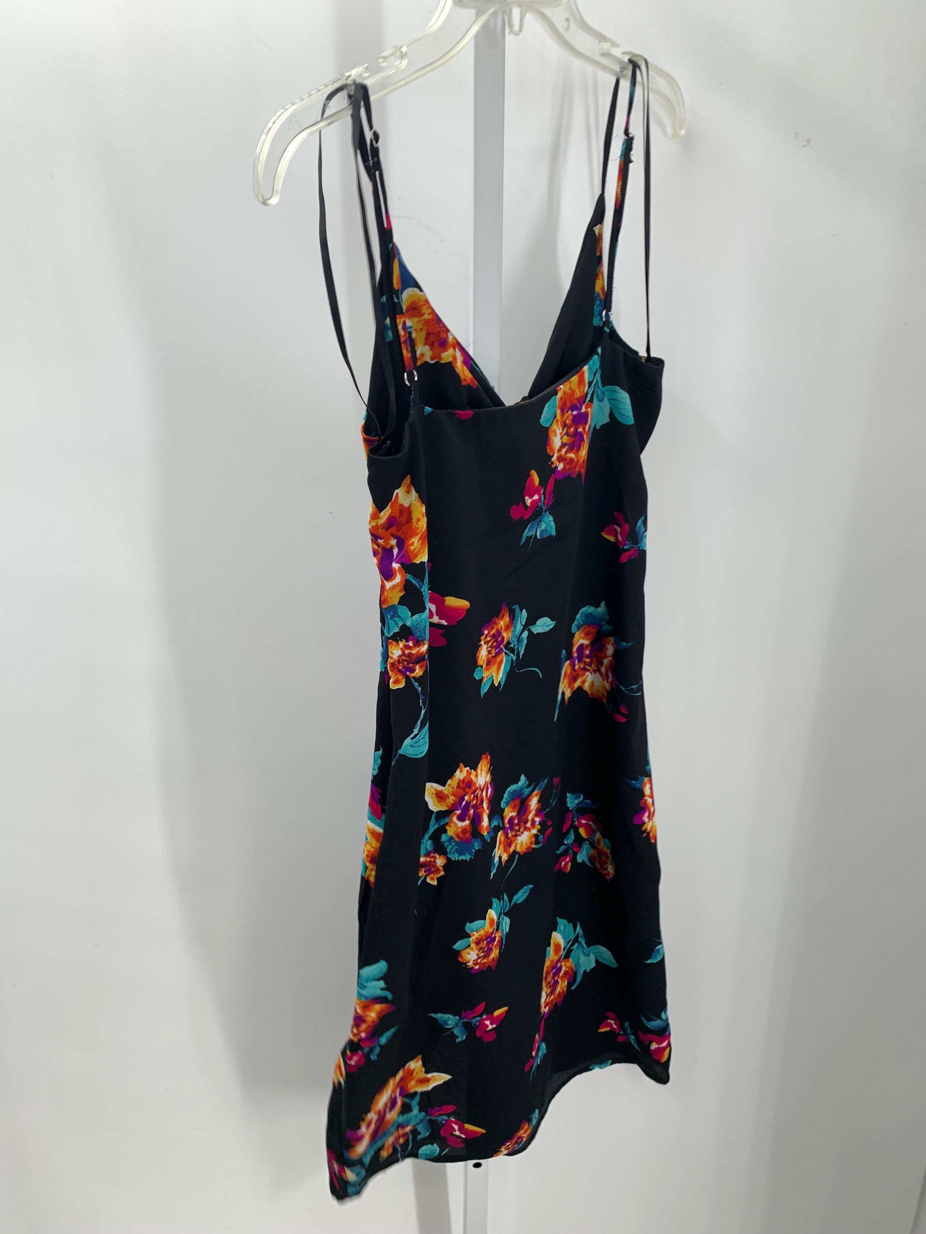 One Clothing Size Medium Juniors Sleeveless Dress