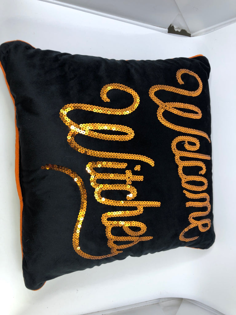 WELCOME WITCHES GLITTER SQUARE PILLOW.