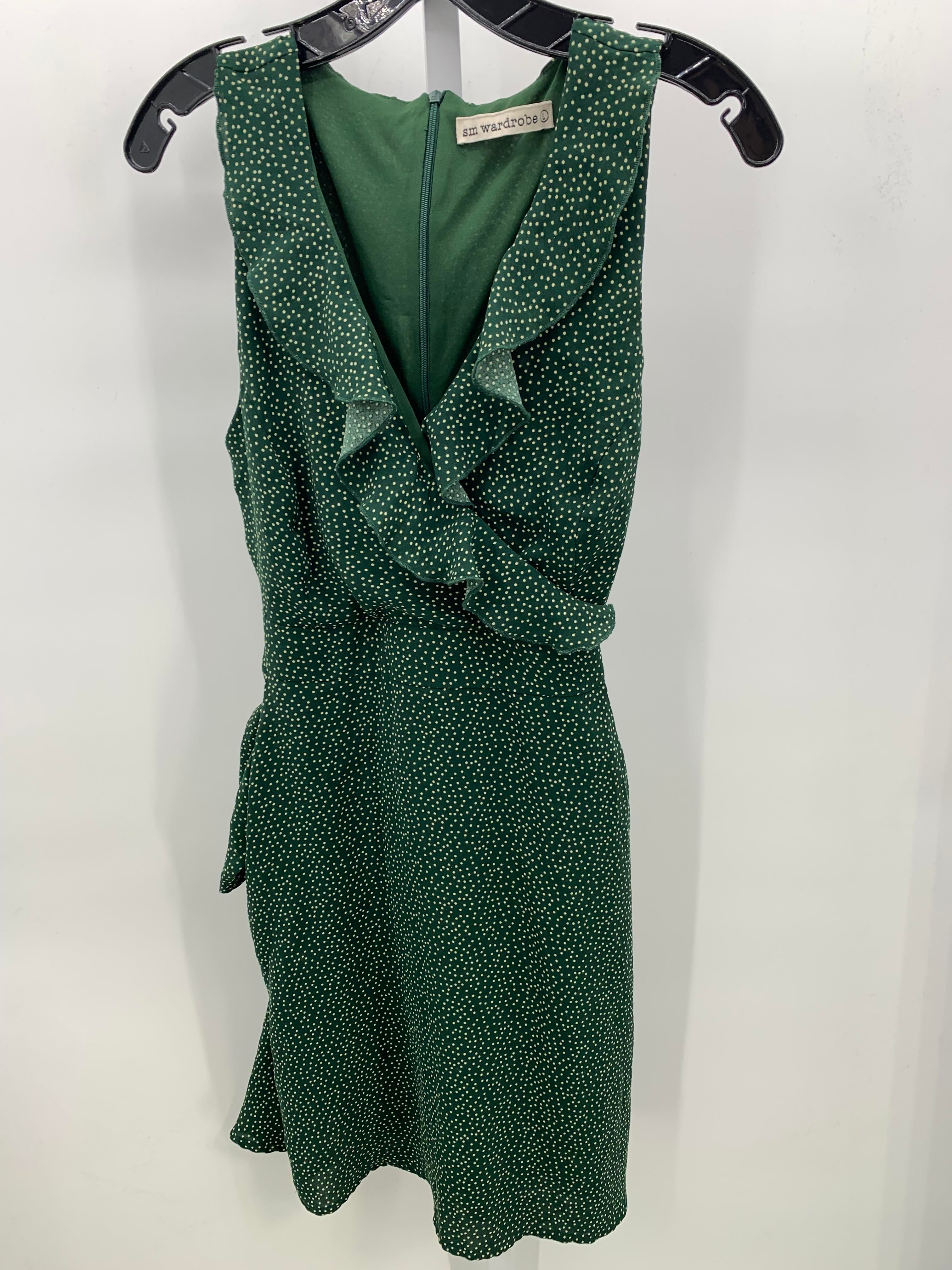 Size Large Misses Sleeveless Dress