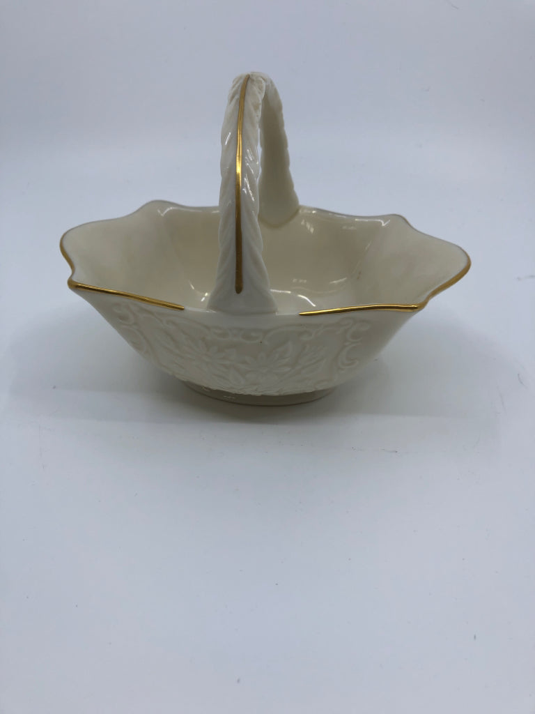 LENOX FLORAL EMBOSSED BASKET.