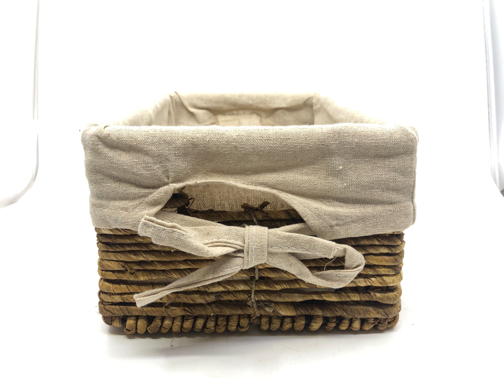 BLONDE WRAPPED BASKET W TAN LINER.