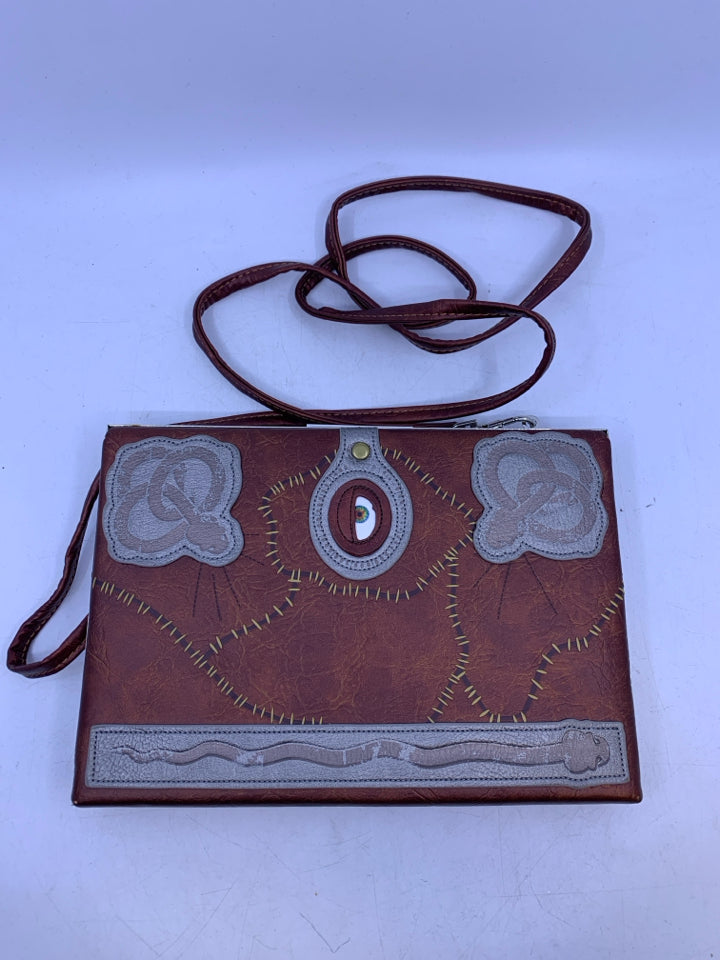 Disney Parks Loungefly Hocus Pocus Spell Book Clutch Purse w/ Strap