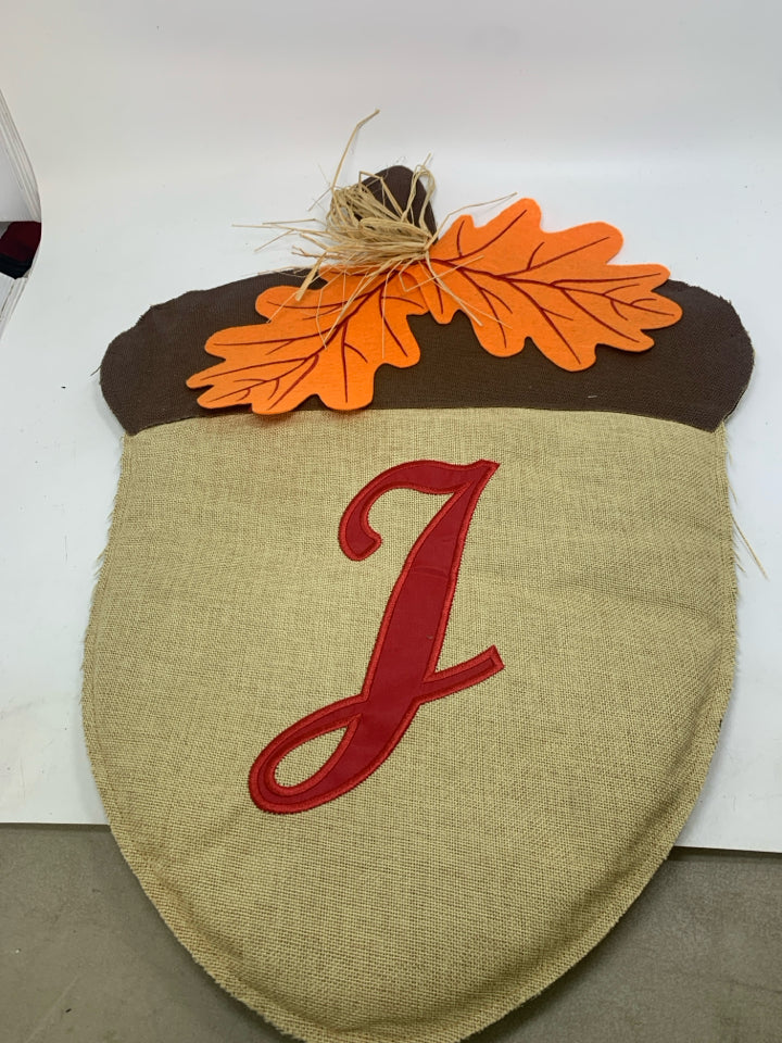 FABRIC "J" ACORN.