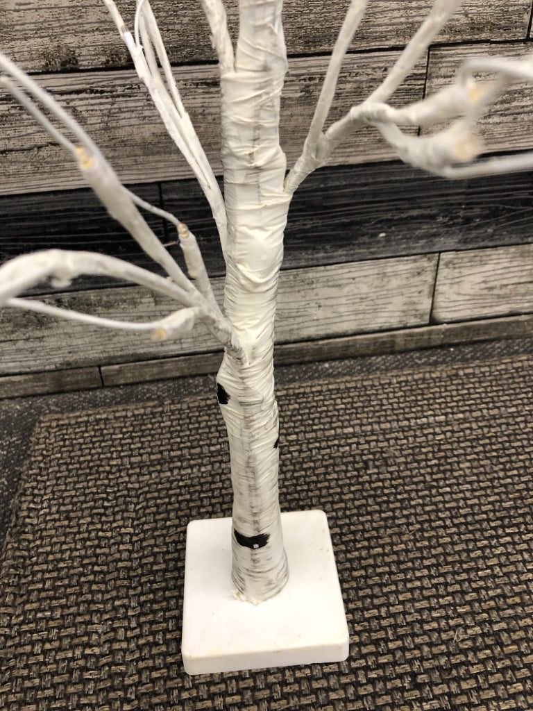LIGHT UP BIRCH TREE.