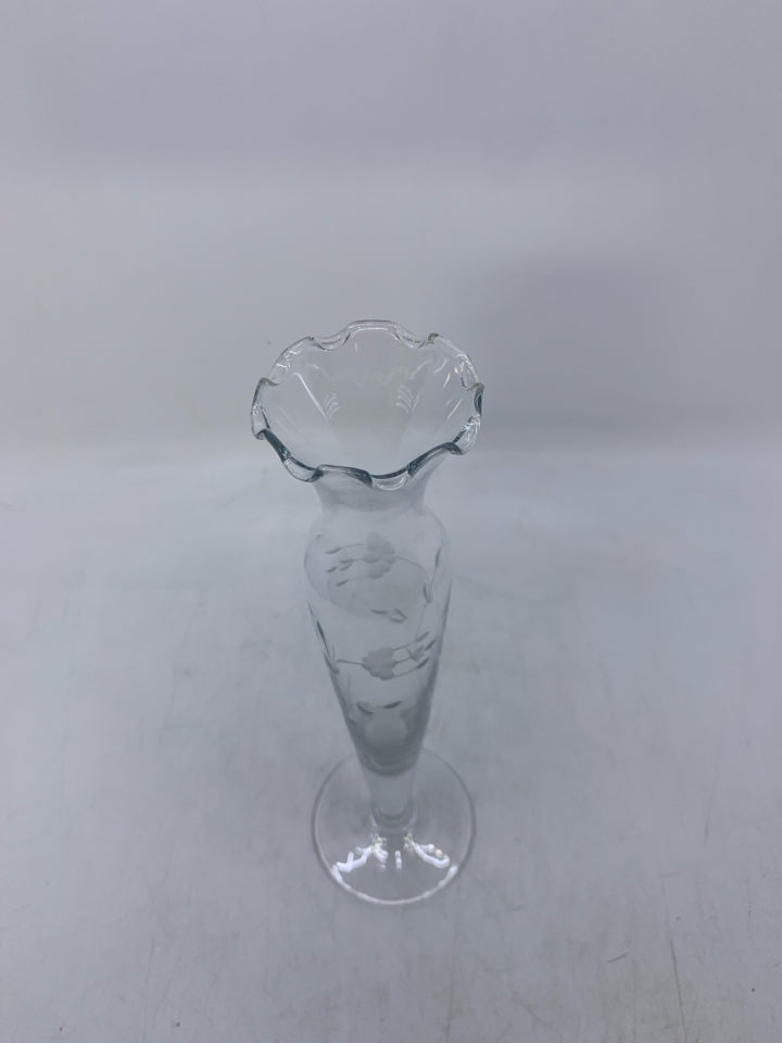 HERITAGE ETCHED GLASS BUD VASE.
