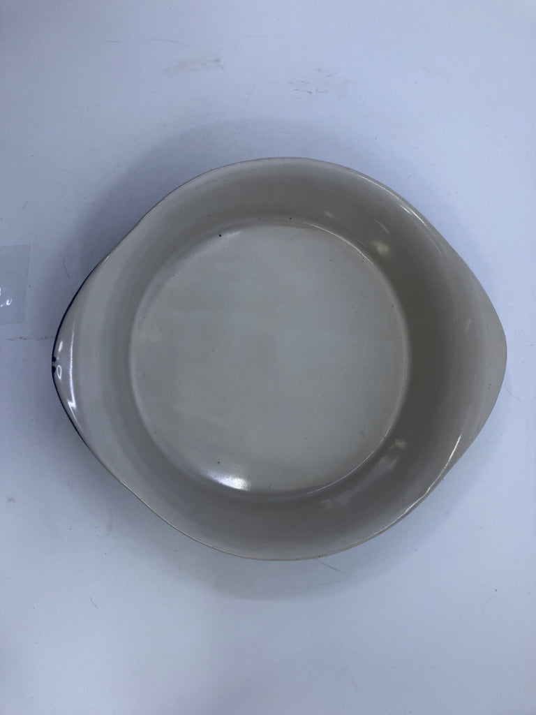 ROYAL BLUE ROUND CASSEROLE DISH W SLIGHT HANDLES.