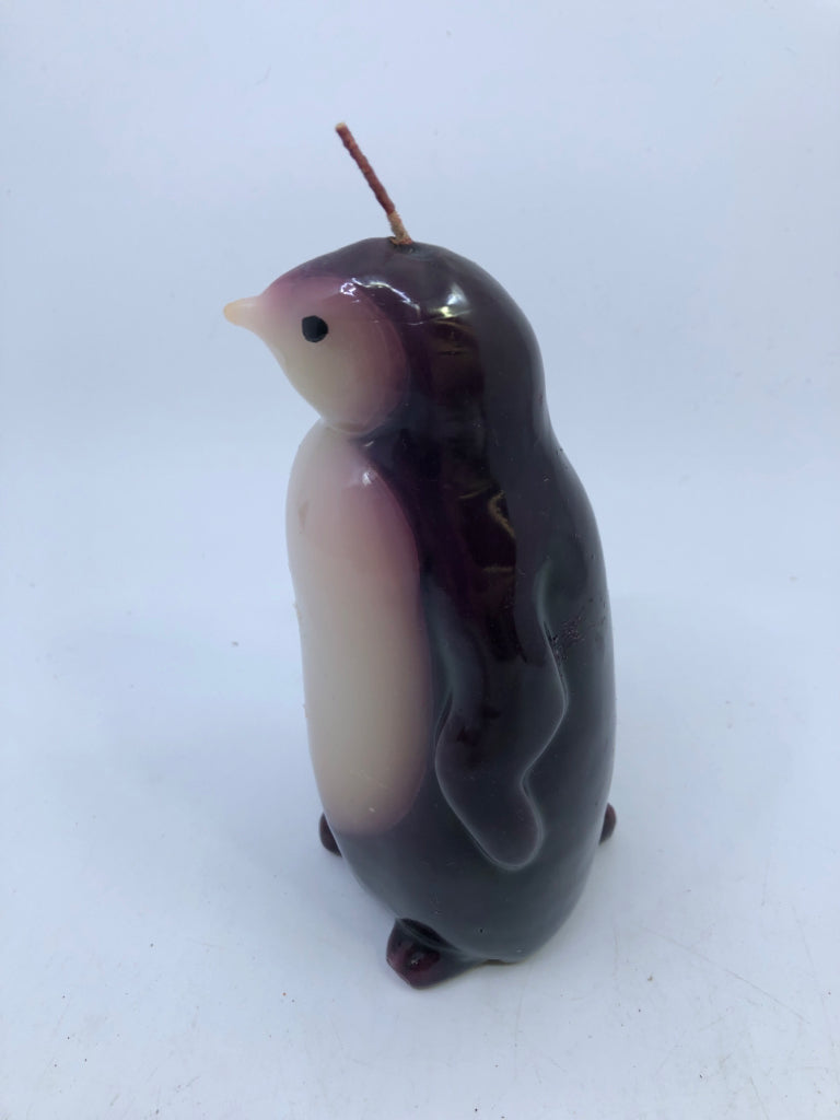 PENGUIN CANDLE.