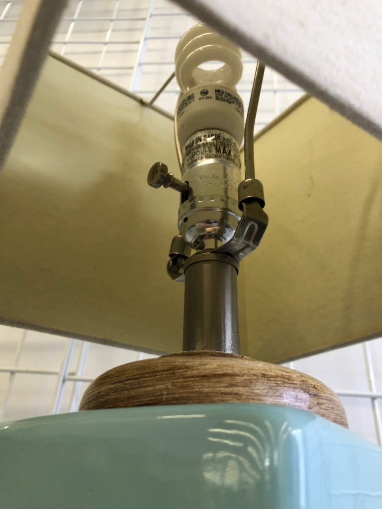 AQUA CERAMIC SQUARE BASE W/ CREAM SHADE.