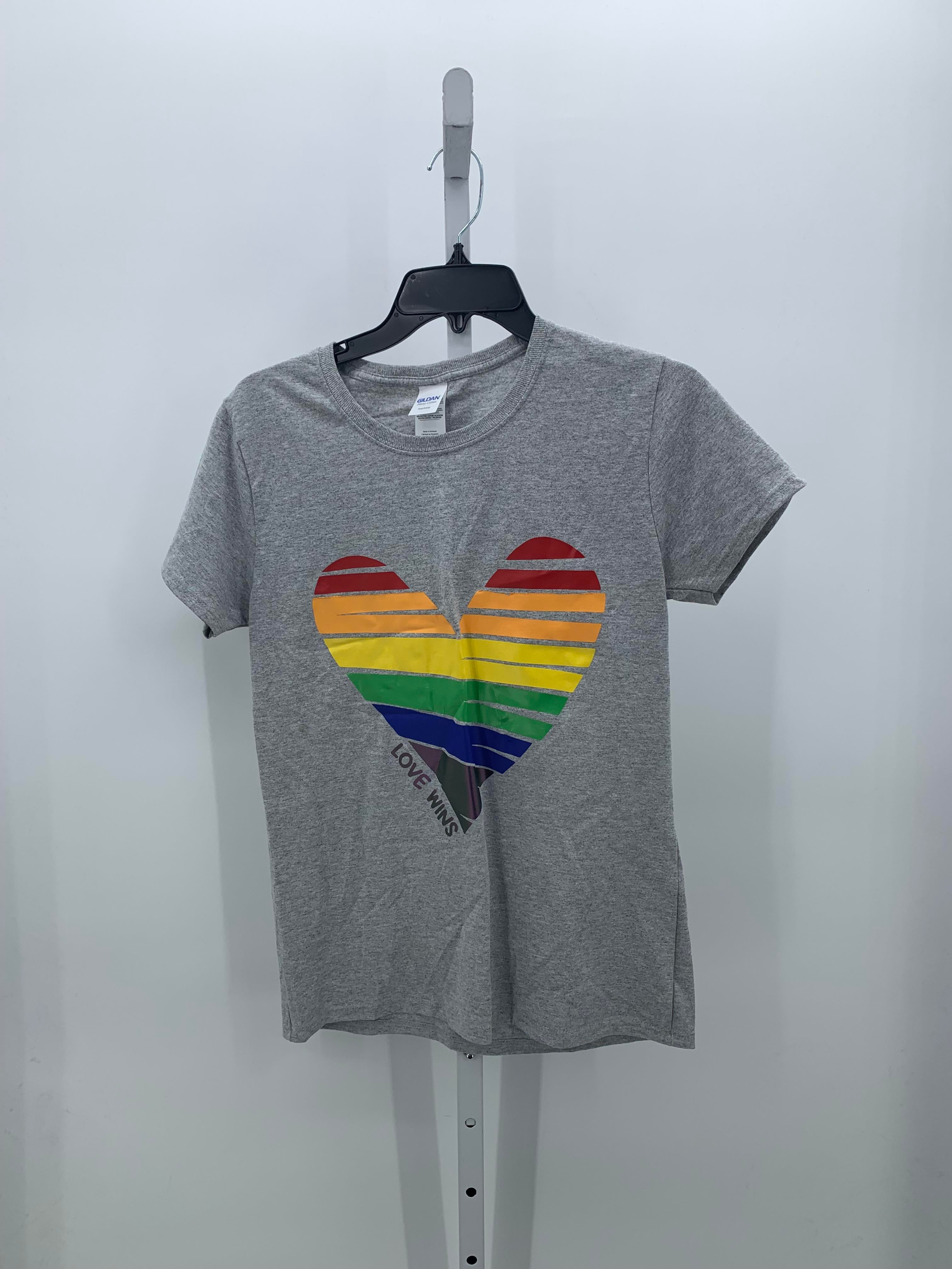 Gildan Size Large Misses Short Sleeve Shirt