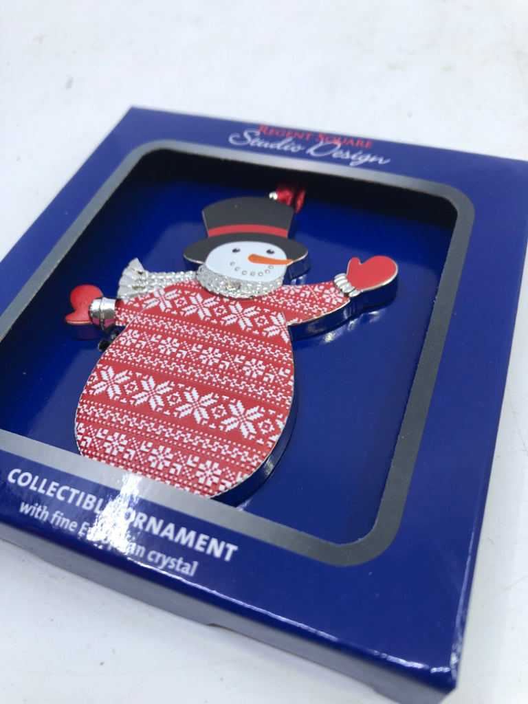 NIB SNOWMAN ORNAMENT.