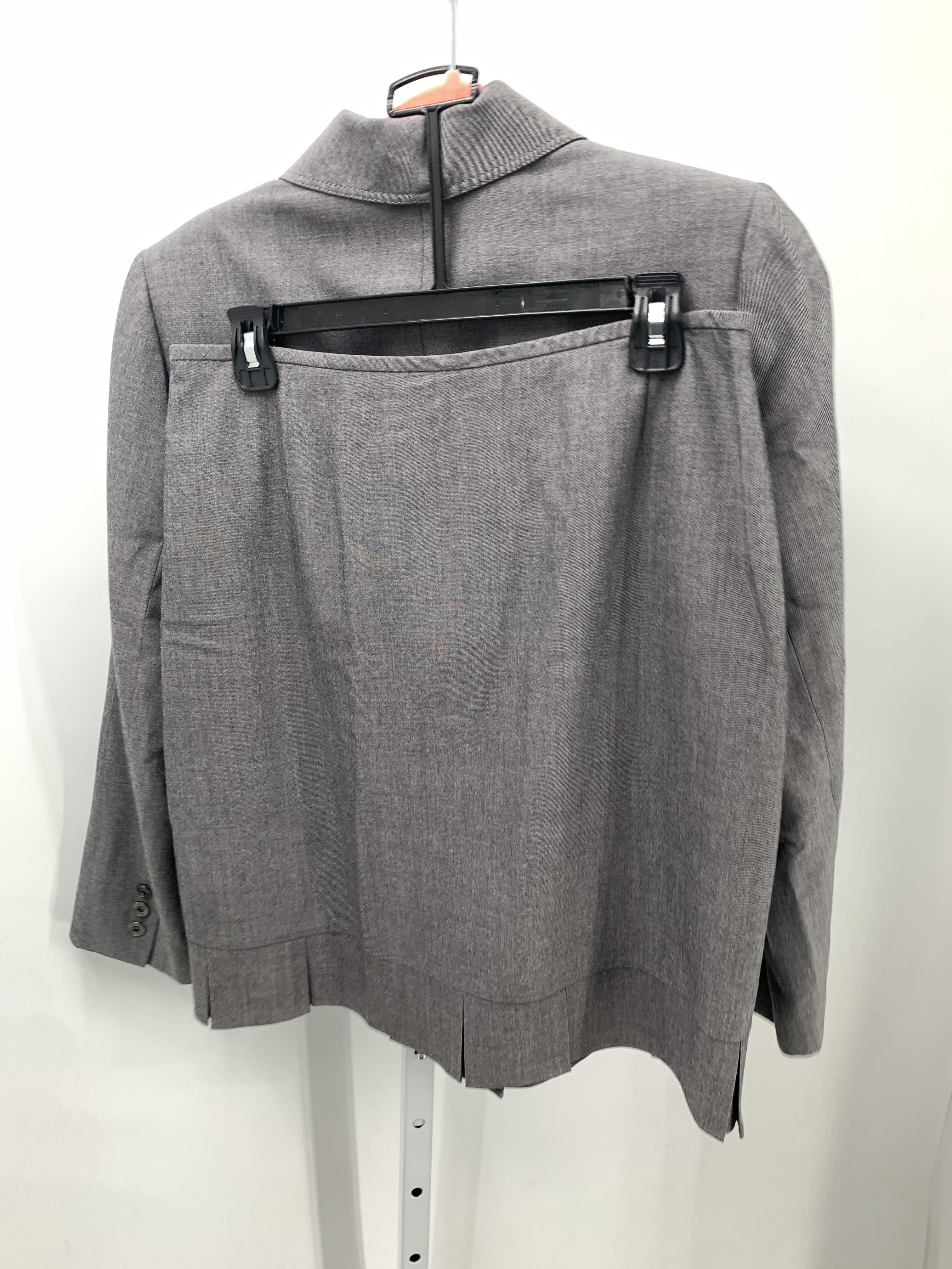 Tahari Size 10 Petite Petite 2 Piece