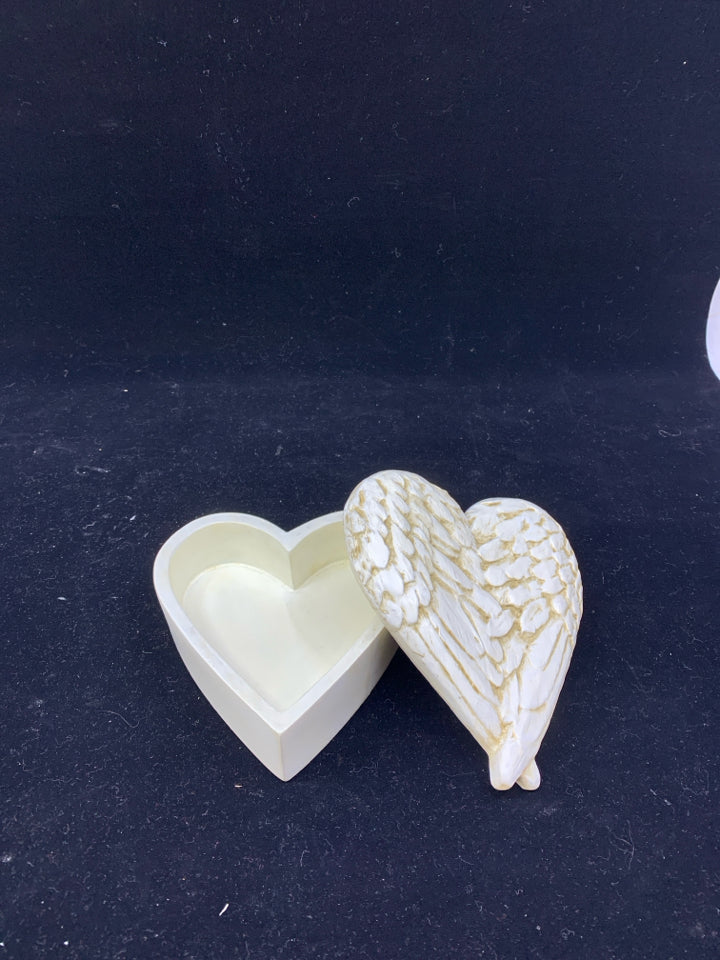 WHITE TRINKET BOX HEART SHAPE W ANGLE WINGS LID.