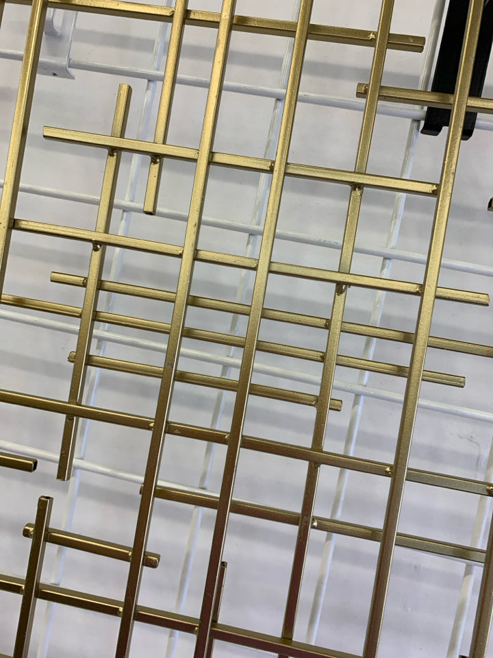 GOLD ABSTRACT WALL HANGING.