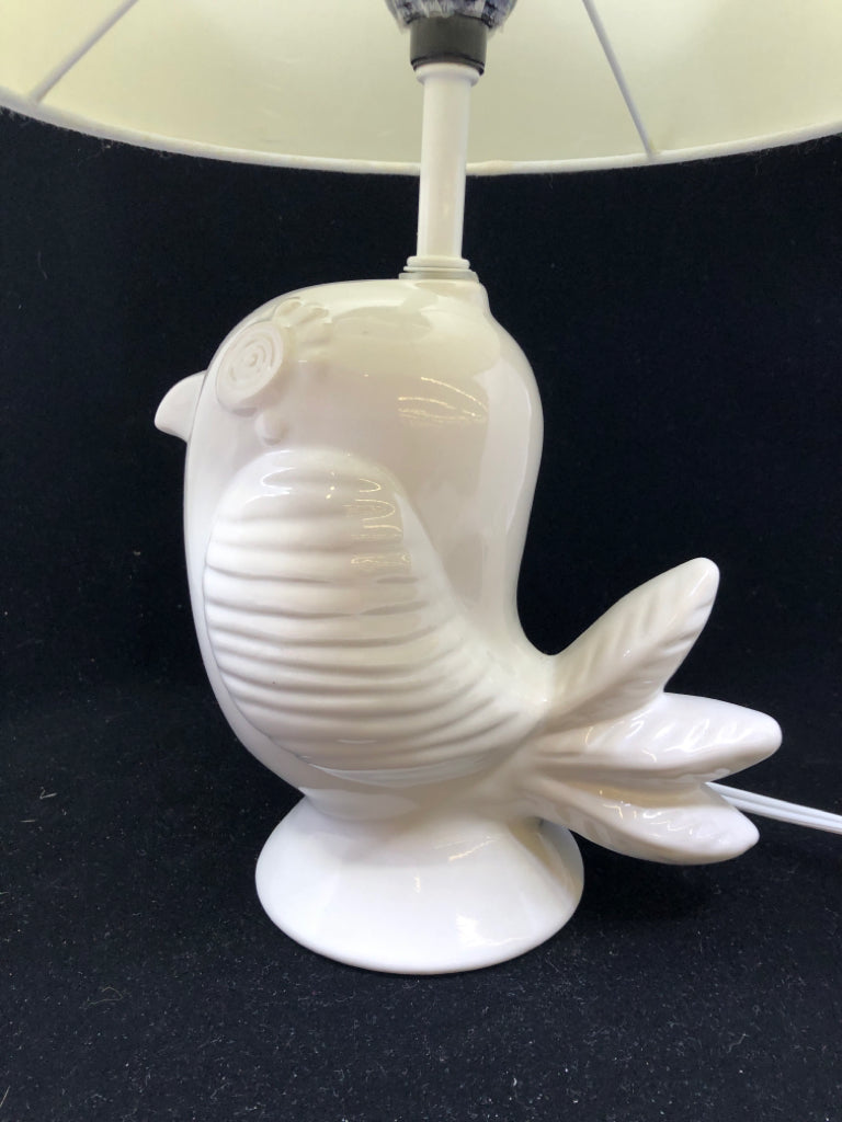 SMALL WHITE BIRD BASE LAMP W WHITE SHADE.