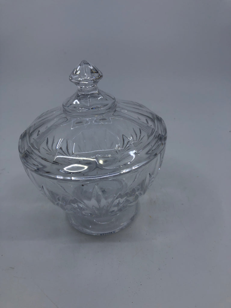 ROYAL LIMITED COVERED CANDY DISH.