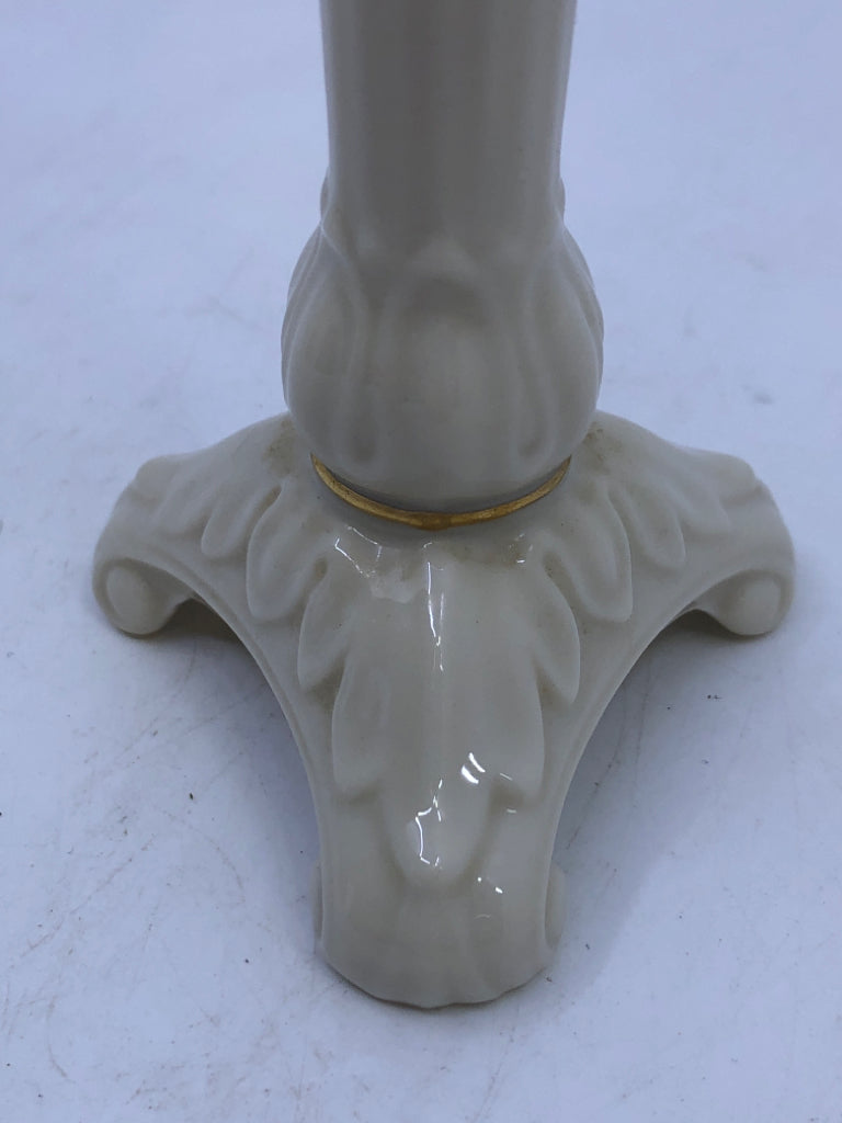 LENOX TALL GOLD RIMMED BUD VASE.