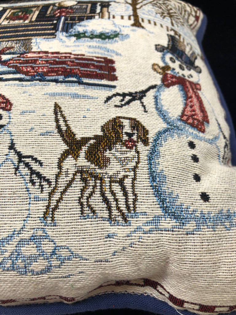 SMALL SNOWMAN W DOG PILLOW.