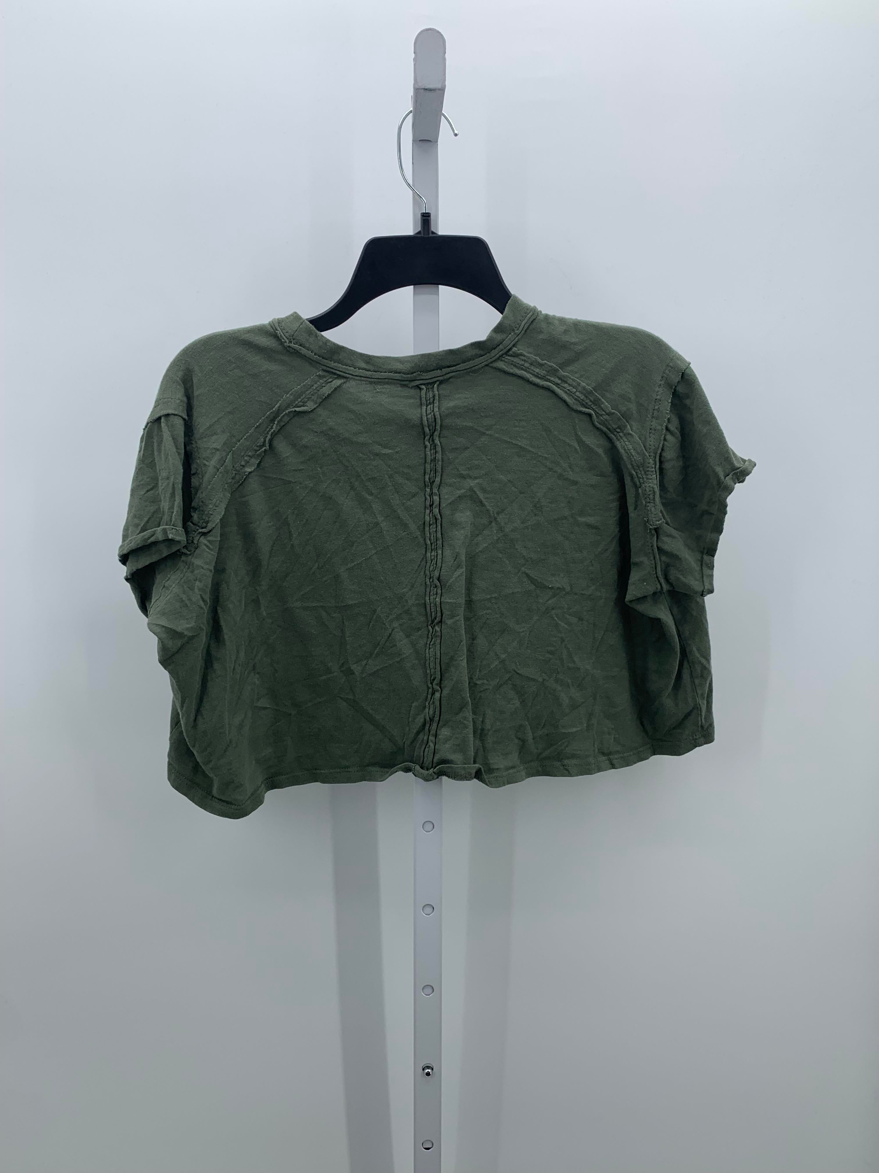 Size Small Juniors Short Sleeve Shirt