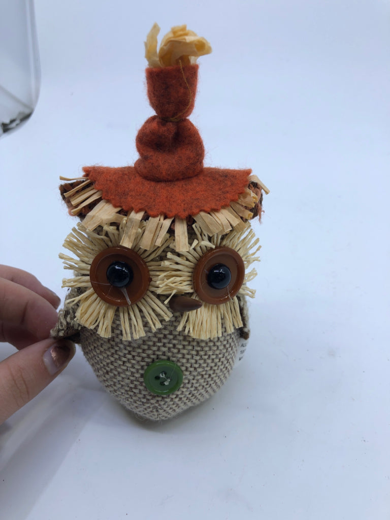OWL W STRAW HAT.