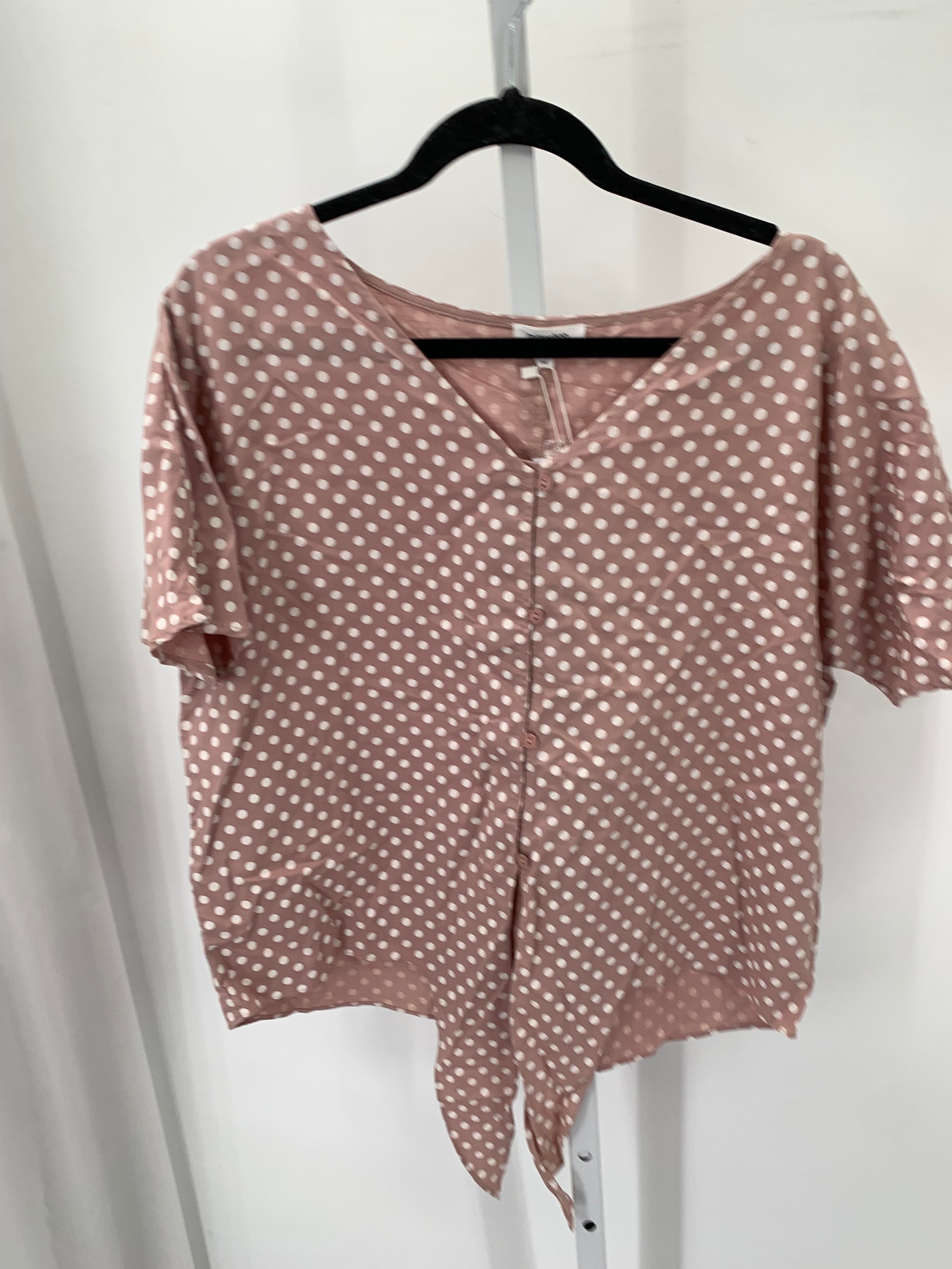 Size Small Juniors Short Sleeve Shirt